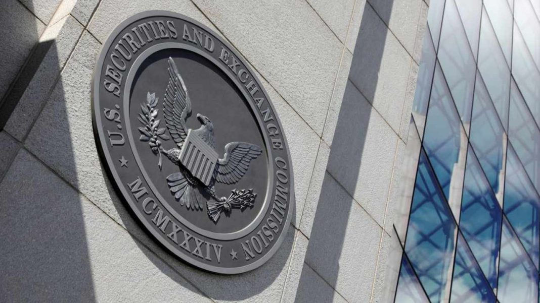 sec-charges-4-people-in-$295m-global-crypto-ponzi-scheme-that-duped-over-100,000-investors